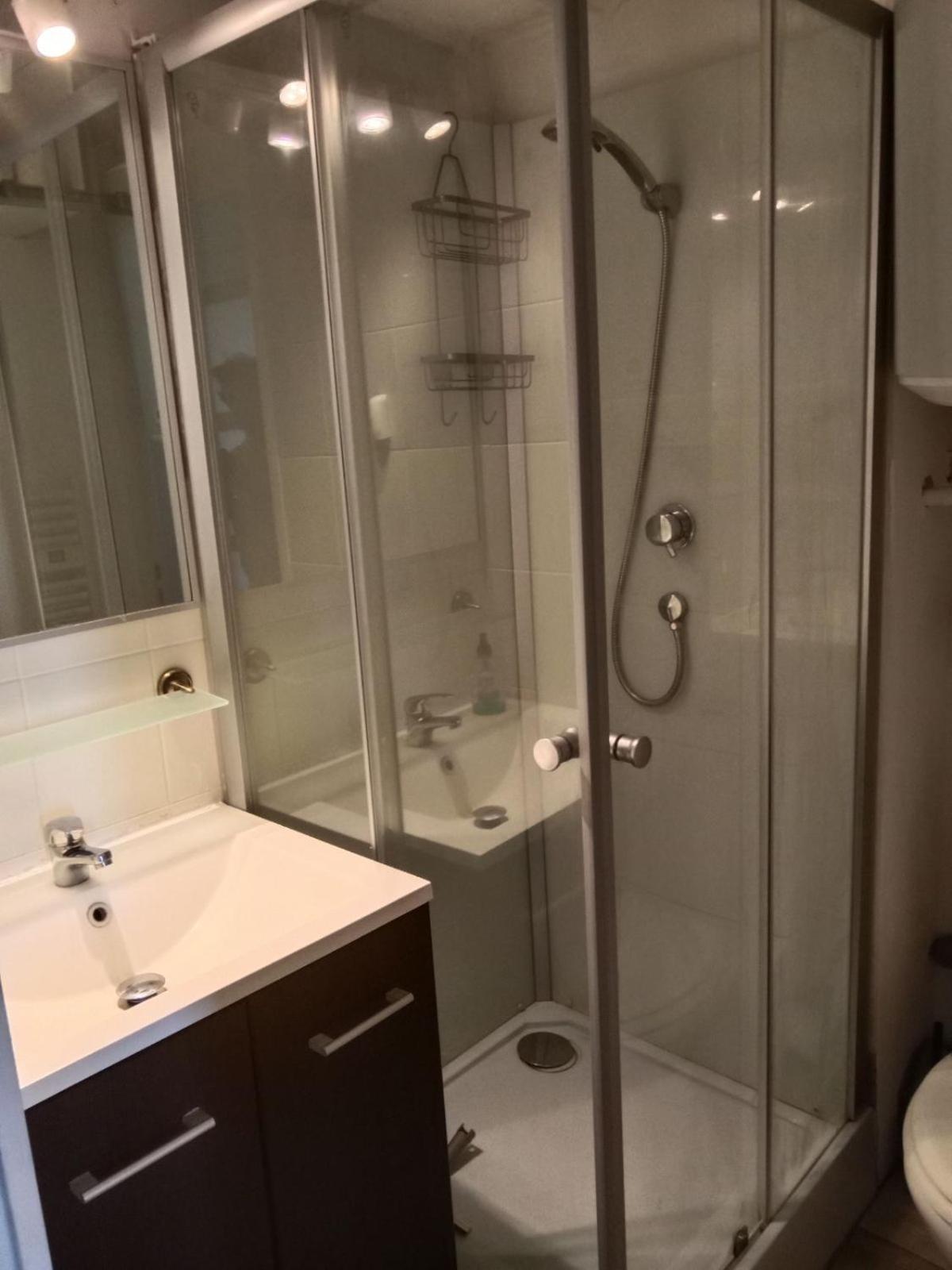 Frejus-Plage Et Centre-Ville, 28 M2, Accueil 4 Personnes, Francais, English Spoken Exteriér fotografie